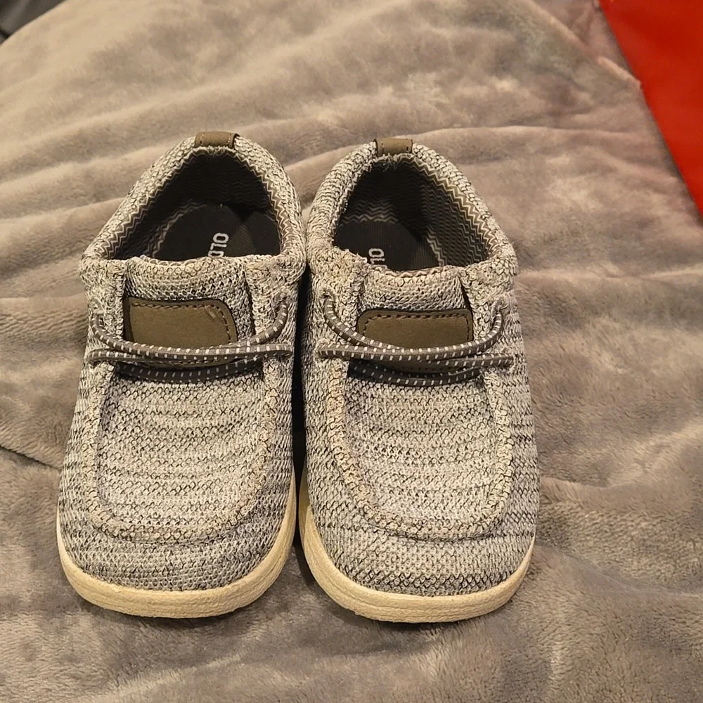 Old Navy Kids Moccasins in Gray